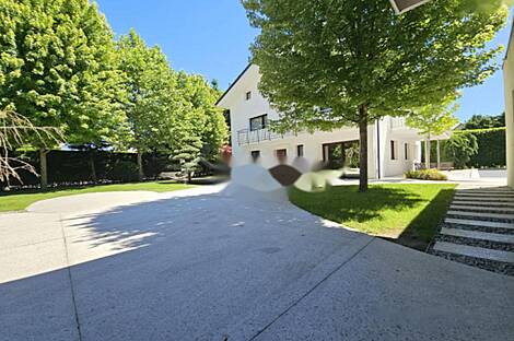 Дом, Вич, Любляна: 11