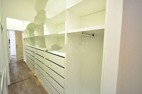 Дом с четырьмя комнатами в центральной части города.: 8