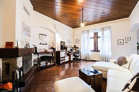 Квартира с четырьмя комнатами в центре: 1