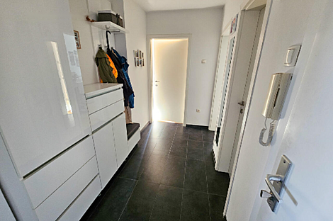 Трехкомнатная квартира Задаток: 9