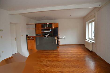 Трехкомнатная квартира в центре: 1