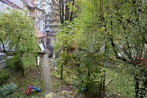 Трехкомнатная квартира в центре: 2