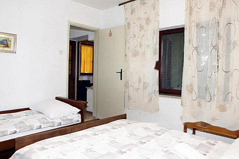 Дом, Прочее ЛУ́ЦИЯ: 9