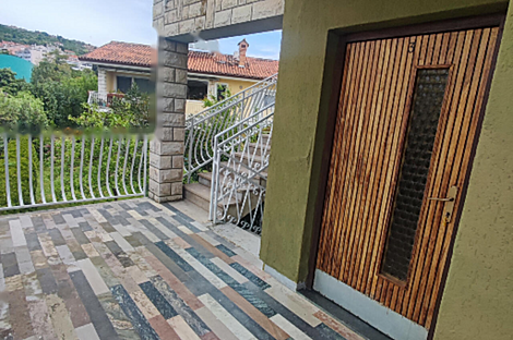 Дом, Прочее ЛУ́ЦИЯ: 14