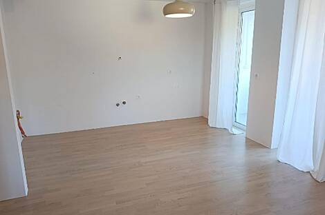 Квартира с двумя комнатами вблизи центра: 1