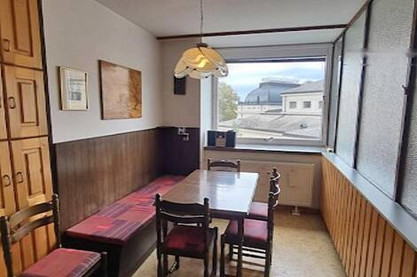 Квартира с тремя комнатами в центральной части города: 1