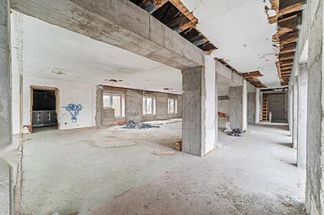 Офисное здание, хранилище: 10