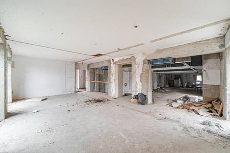 Офисное здание, хранилище: 13