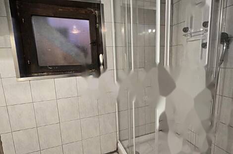 Дом, Словень Градец: 9