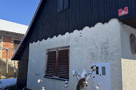 Дом на Врховска Вас: 1