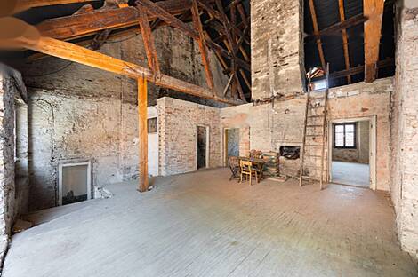 Квартира с пятью комнатами в центре города: 13