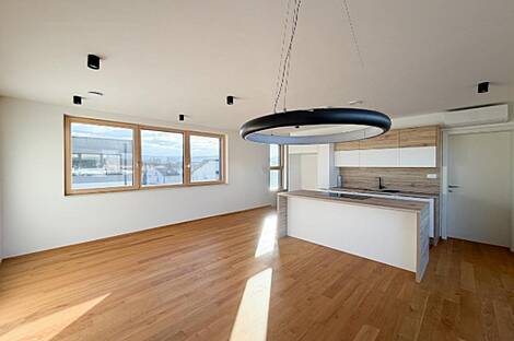 Поле: квартира с четырьмя комнатами: 1