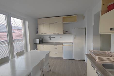 Жилье с видом на водоем: 6