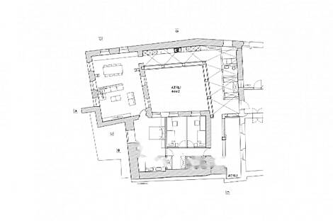 Четырехкомнатная квартира в центральной части города: 2