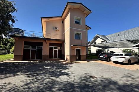 Изба на Ежице: 13