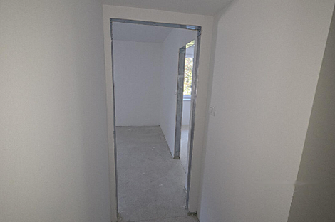 Квартира с тремя комнатами в Сежане: 1