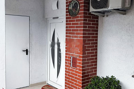 Квартира с тремя комнатами расположена в Бертоках.: 22