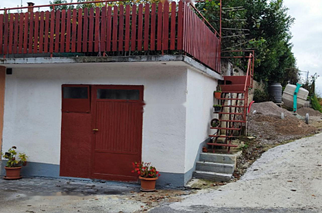 Квартира с тремя комнатами расположена в Бертоках.: 24