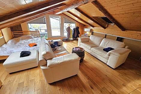 Дом с пятью или более комнатами: 17