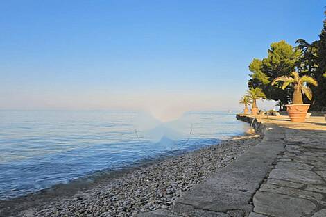 Квартира с двумя спальнями в Изола: 1