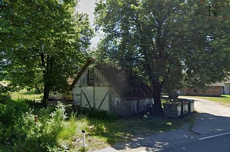 В Доленьих Сухорах возле Виницы находится дом.: 4