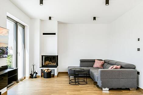 Хрватины, дом: 9