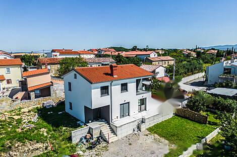 Хрватины, дом: 28