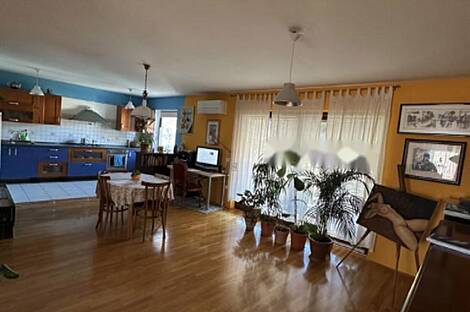 Трёхкомнатное жильё в Шаларе: 5