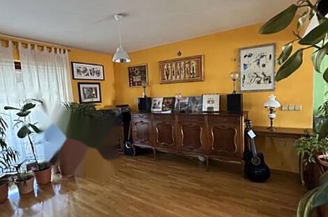 Трёхкомнатное жильё в Шаларе: 15