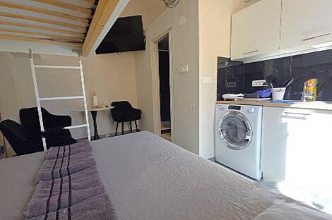 Студия в центре Копера: 11