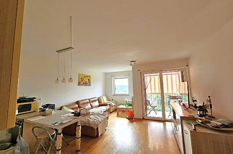 Квартира из трёх комнат в Плавье: 1