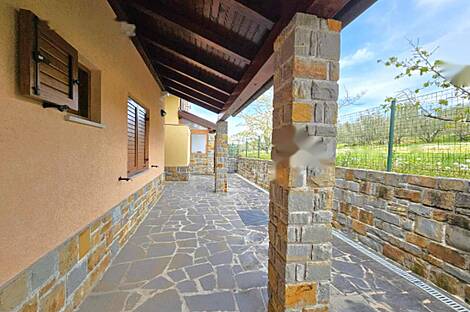 Квартира из трёх комнат в Плавье: 12