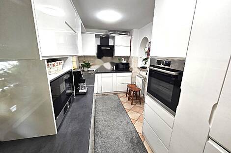 Квартира с тремя комнатами в центральной части города.: 9