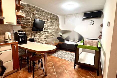 Трехкомнатная квартира в Копере: 11