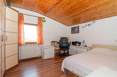 Четырехкомнатная квартира в Пиране: 11