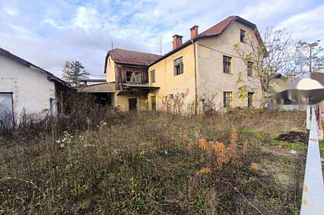 Дом, Луг, Слапе: 2