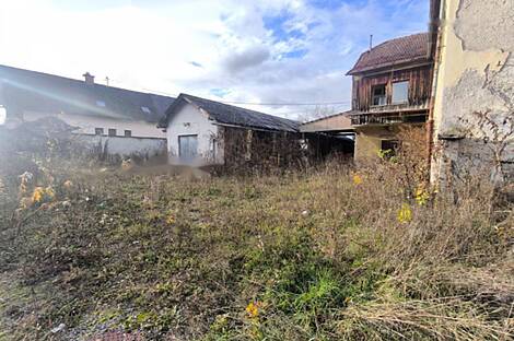 Дом, Луг, Слапе: 4