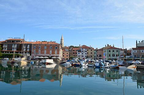 Квартира с тремя комнатами в Изоле: 1