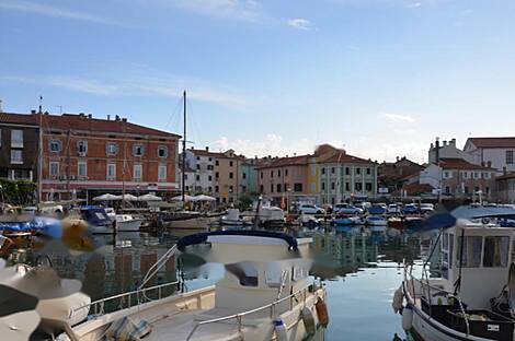 Квартира с тремя комнатами в Изоле: 2