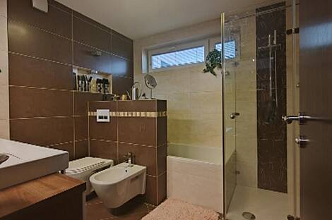 Дом, Шишка: 7