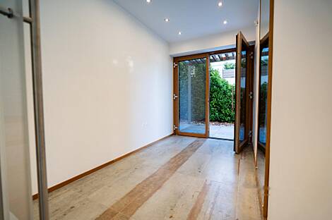 Хижина, Ширкота: 25