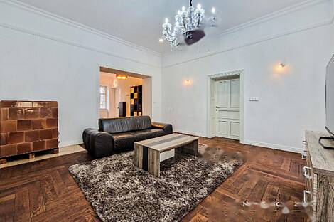 Трехкомнатная квартира в центре города Ново Любляна.: 2