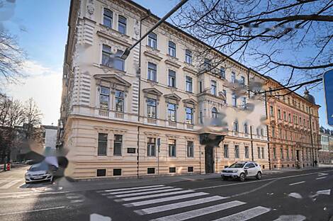 Апартаменты с четырьмя комнатами: 14