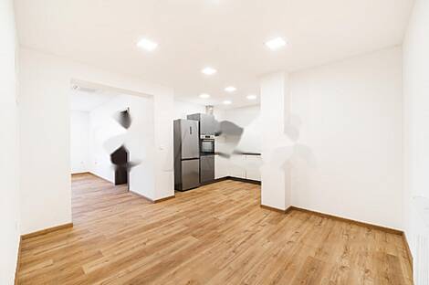 Апартаменты с тремя комнатами в Бизовике: 3