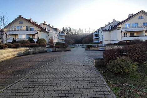 Гарсоньера в Ново Брдо: 1