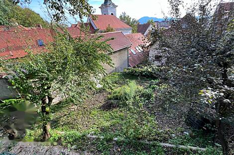 Центр, квартира с 5 и более комнатами: 2