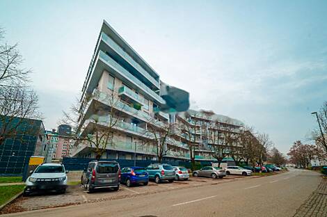 Жильё с тремя комнатами в районе Бежиград: 13