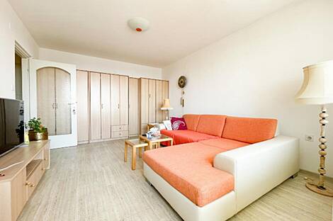 Квартира с двумя комнатами в районе Бежиград: 2