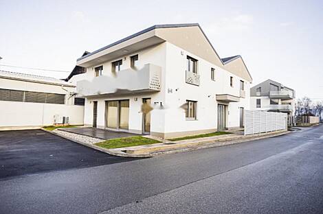 Дом с более чем 5 комнатами в Новых Вижмаре: 1