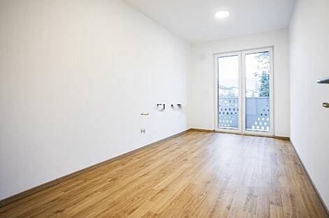 Дом с более чем 5 комнатами в Новых Вижмаре: 9